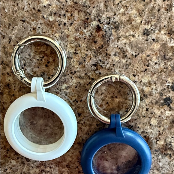 PZOZ •AirTag Case Keychain, Screen Protector Holder Compatible with Apple AirTag - Picture 2 of 3